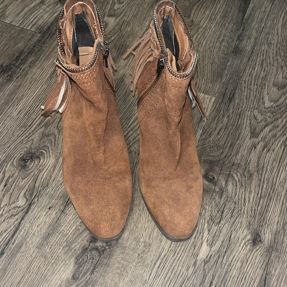 Dolce Vita Fringe Suede Ankle Boots size 7 - Picture 5 of 10